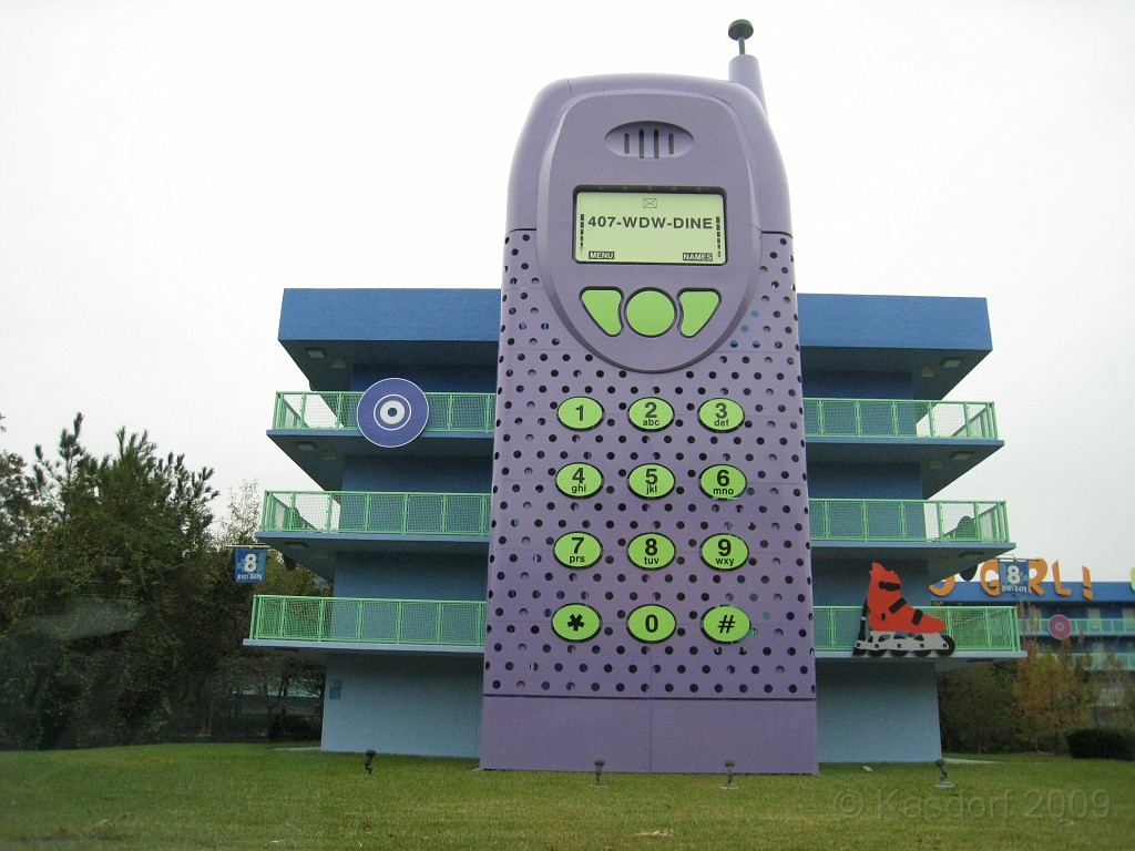 Disney 2010 D1 0460.jpg - January 9-11, 2010 Disney World Florida. Went to run the marathon. Saturday, fly down, check in, go to Expo to pick up packet, then to see Blue Man Group in the evening.